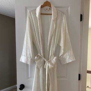 Vintage Victoria's Secret Off White Long Robe